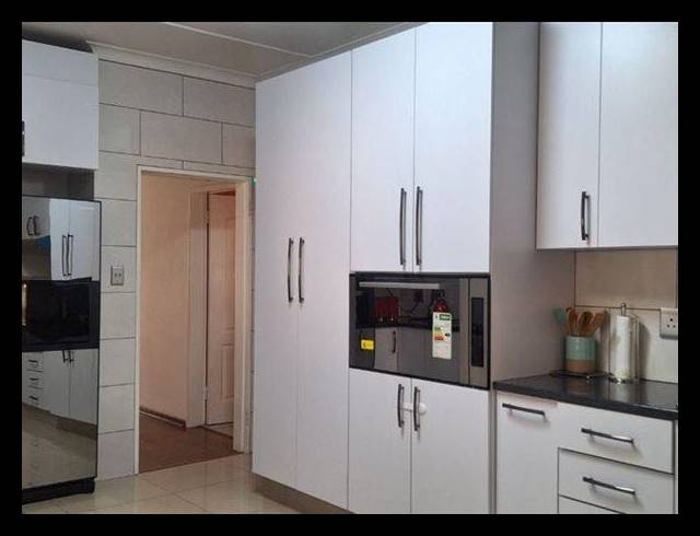 3 BEDROOM HOUSE FOR SALE IN EDLEEN